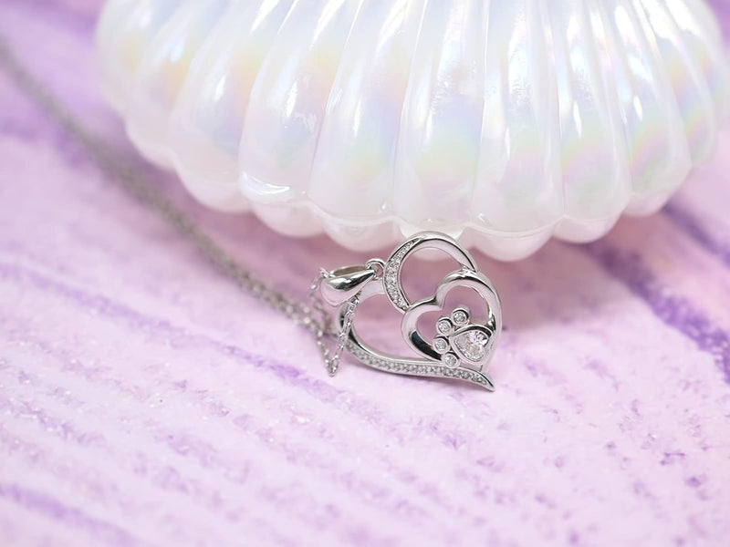 Inolt - Silverhalsband med Fot- och Hjärtmotiv
