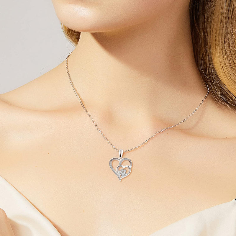 Inolt - Silverhalsband med Fot- och Hjärtmotiv