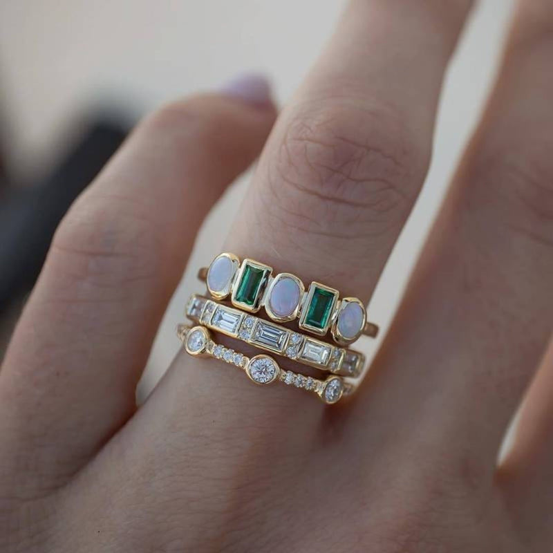 Unik Vintage Ring med Vit och Grön Opal