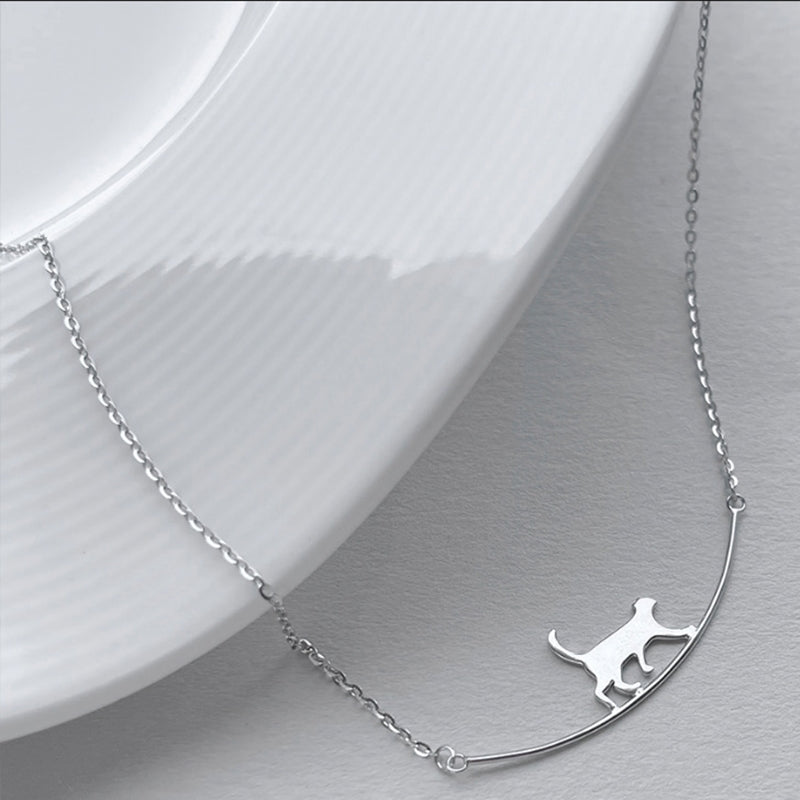 Silverhalsband med Hängande Kattdesign