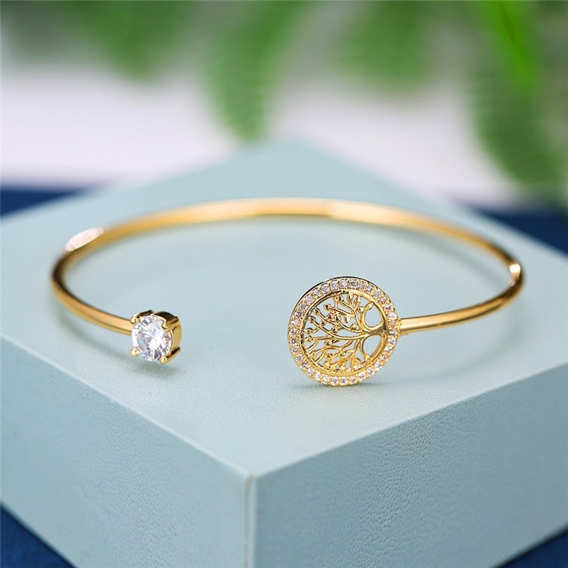 Armband med Livets Träd-design