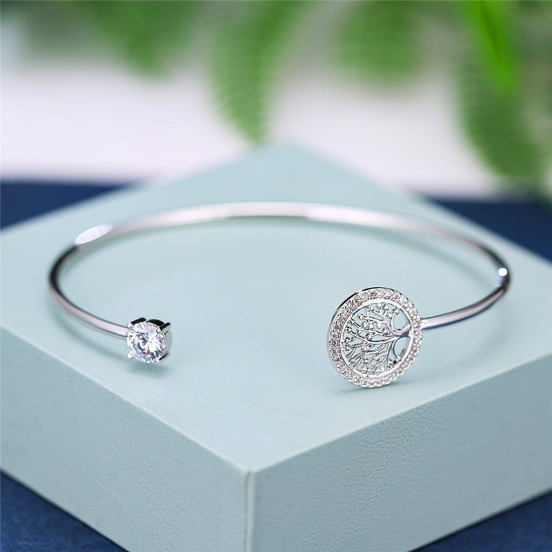 Armband med Livets Träd-design