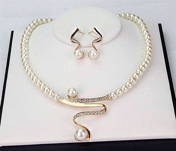 Aya - Halsband och Örhänge Set