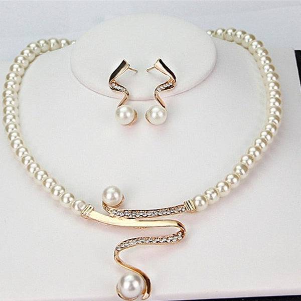 Aya - Halsband och Örhänge Set