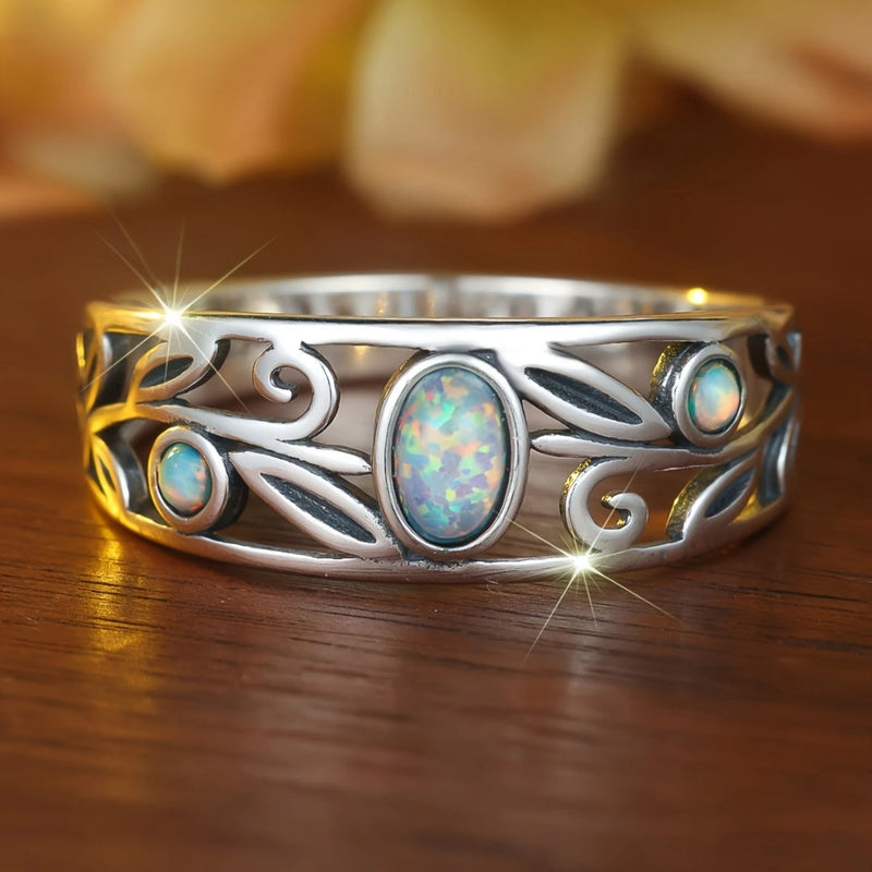 Fascinerande Silverring med Opalsten